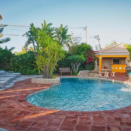 With Pool Meia Prázdninový dům *